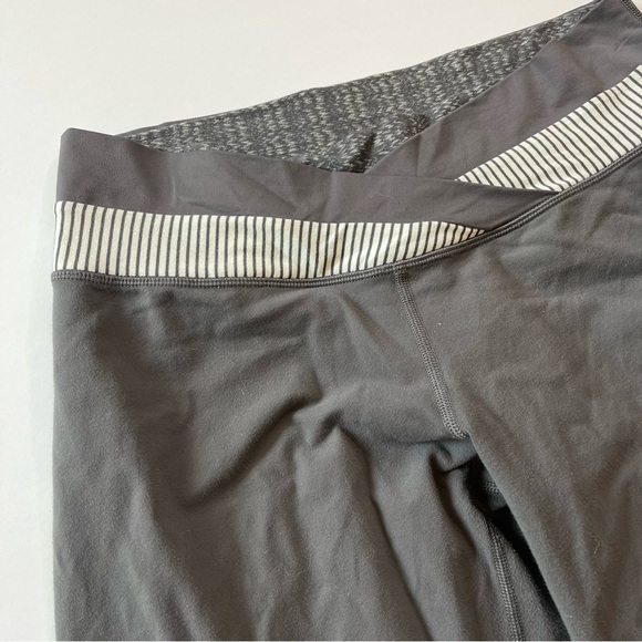 Lululemon legging grey Dharana Crop - Picture 5 of 15